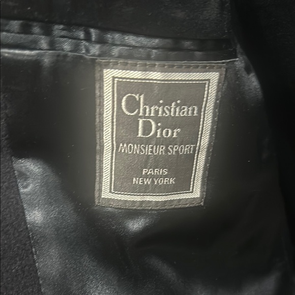 Classic Black Christian Dior Overcoat - Picture 2 of 4